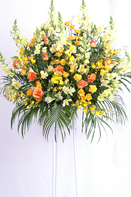 スタンド花 一段２色指定 1.8万円コース（黄色・オレンジ系）